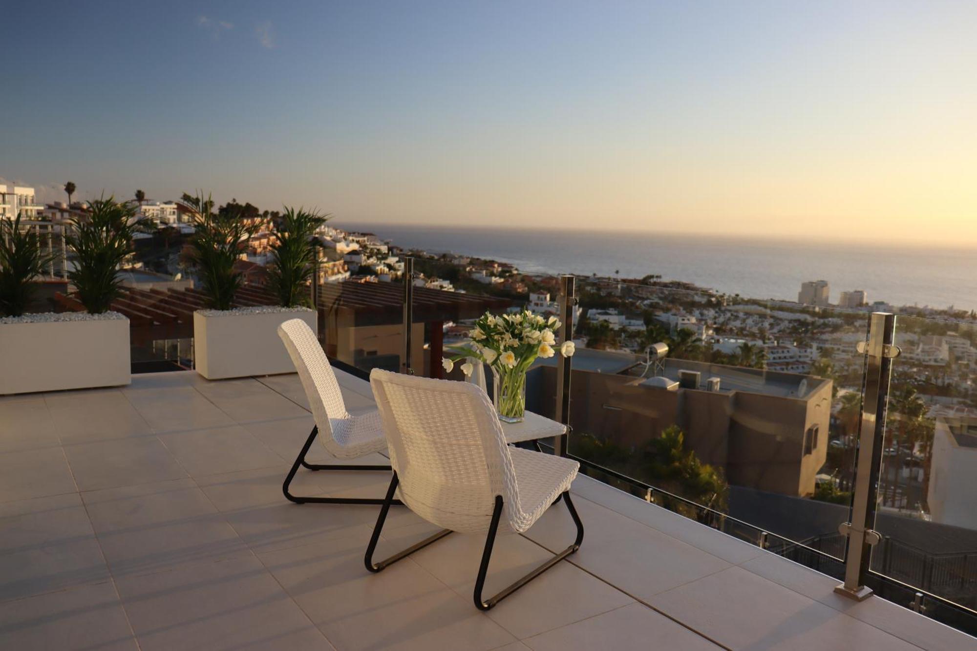 Azure Sky Villa - Panoramic Ocean View, Luxury, San Eugenio Costa Adeje  Extérieur photo